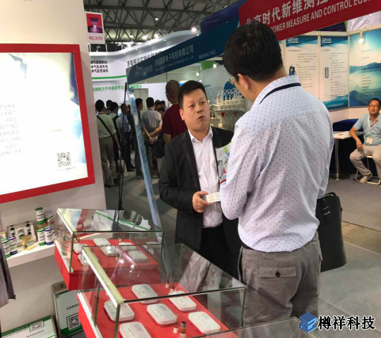 CATO工作人員以飽滿的熱情，為前來(lái)的客戶進(jìn)行詳細(xì)的講解